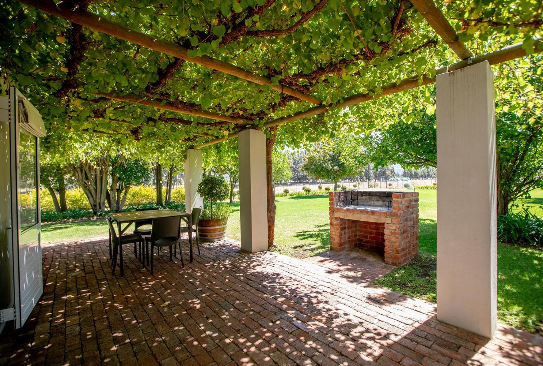 Saronsberg Vineyard Cottages Тульбах Экстерьер фото